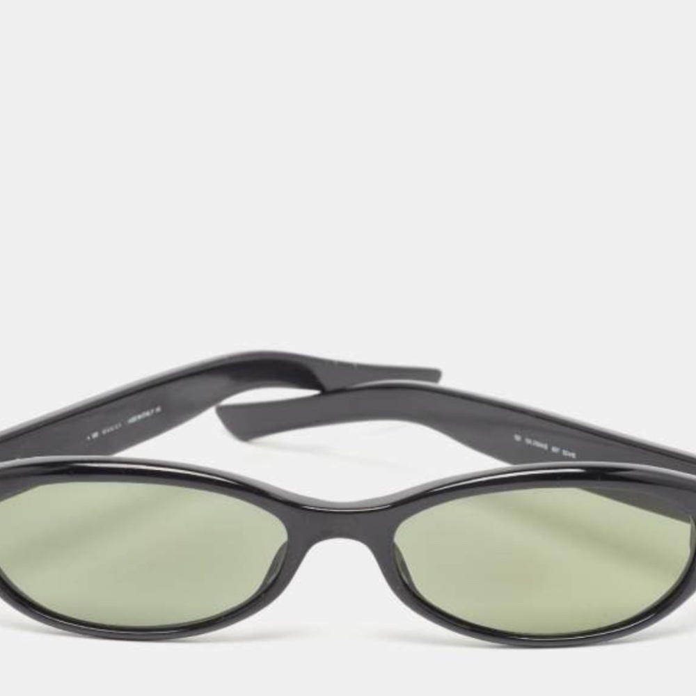 Gucci Vintage Black GG2504/S Rimmed Oval Sunglasses